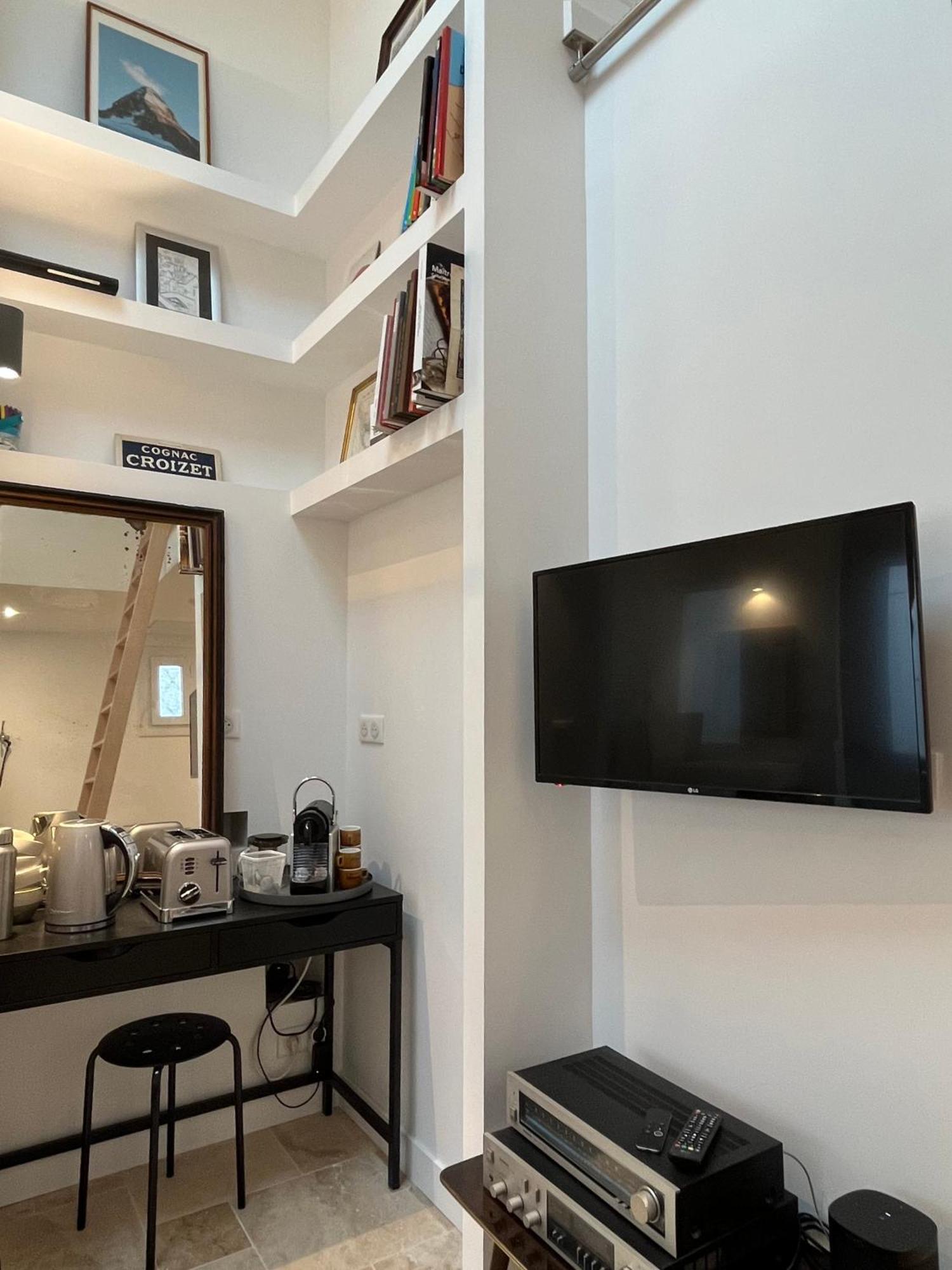 Appartamento Loft Avec Terrasse Et Jardin Angoulême Esterno foto
