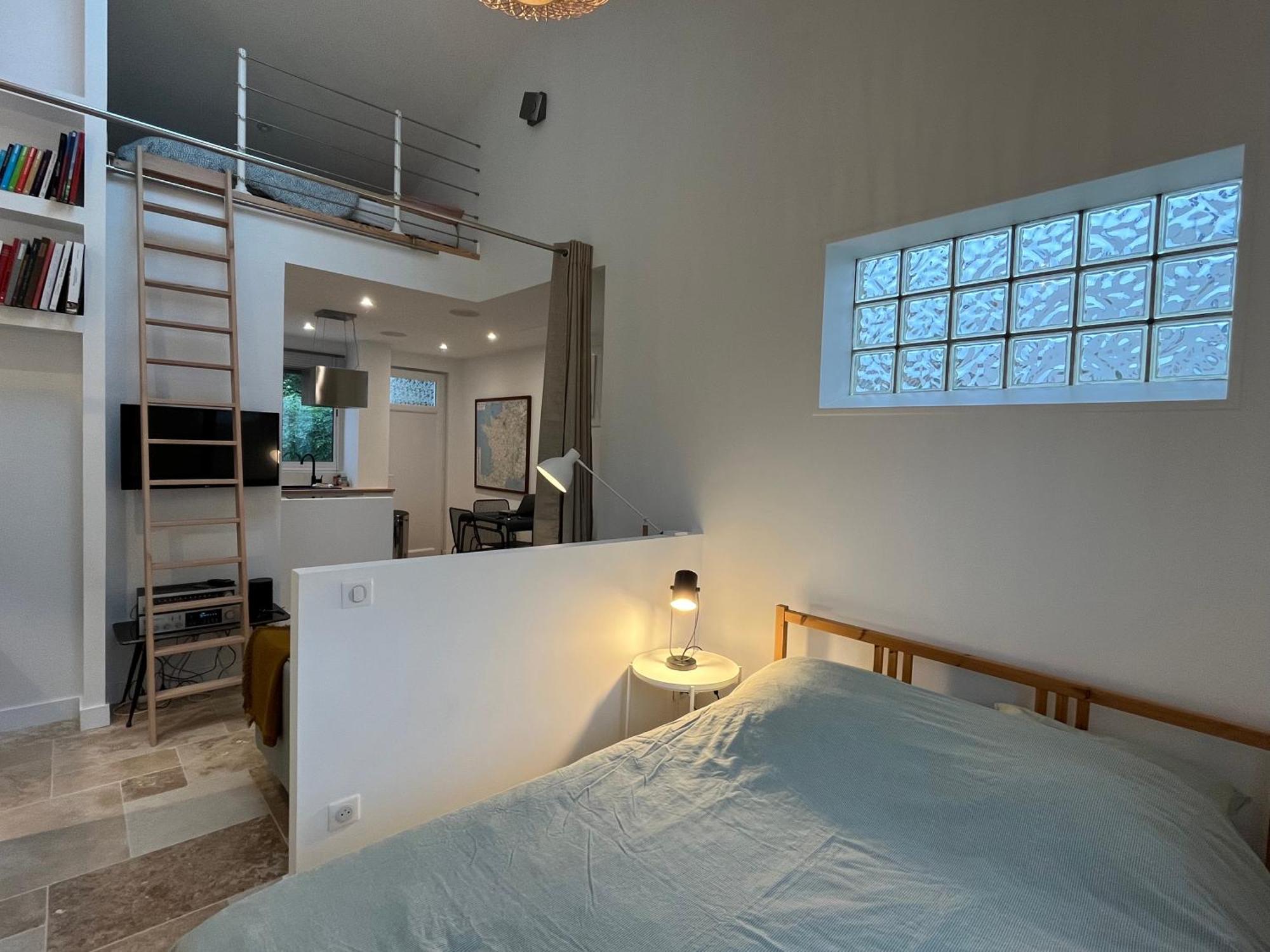 Appartamento Loft Avec Terrasse Et Jardin Angoulême Esterno foto