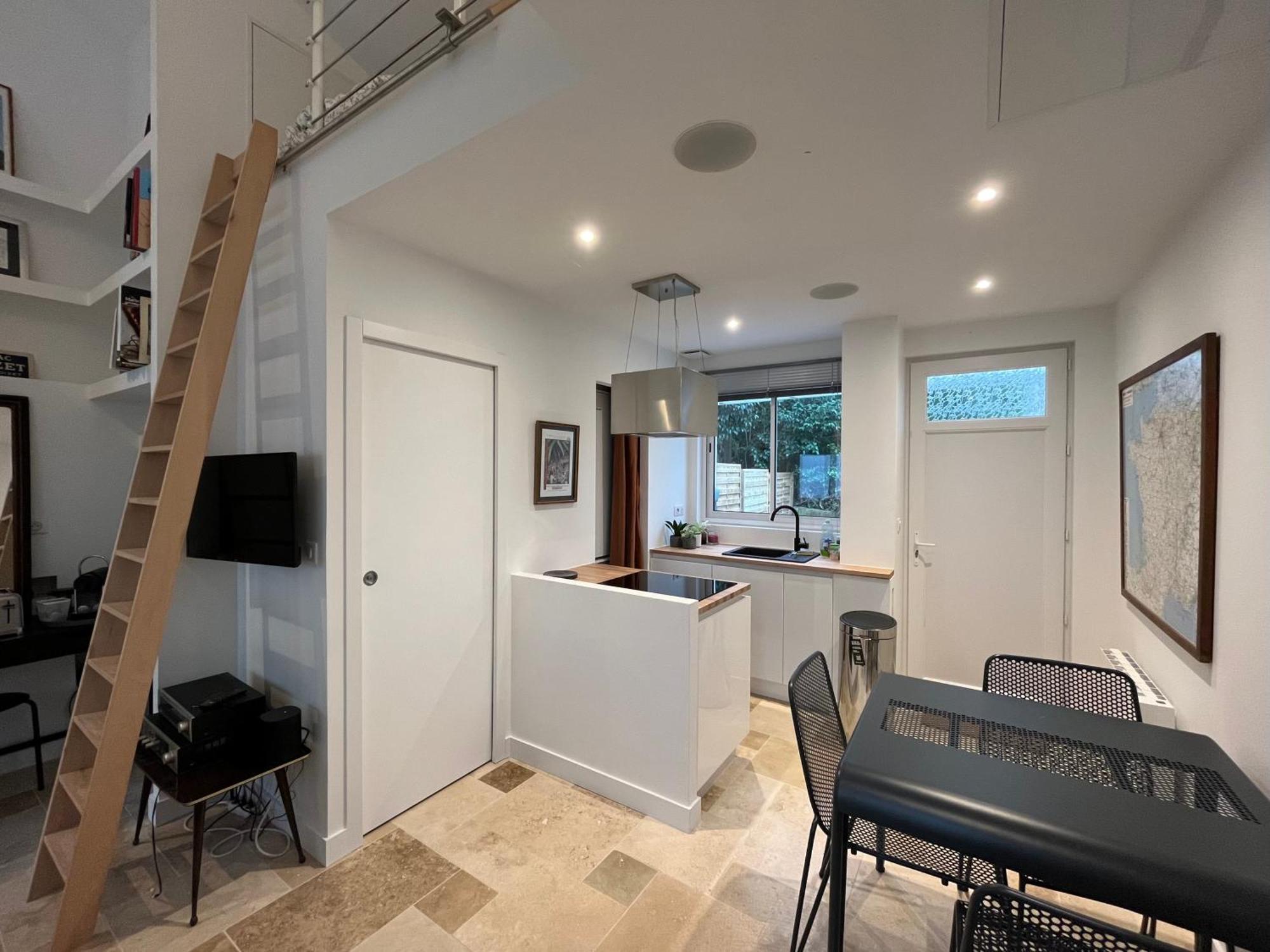 Appartamento Loft Avec Terrasse Et Jardin Angoulême Esterno foto